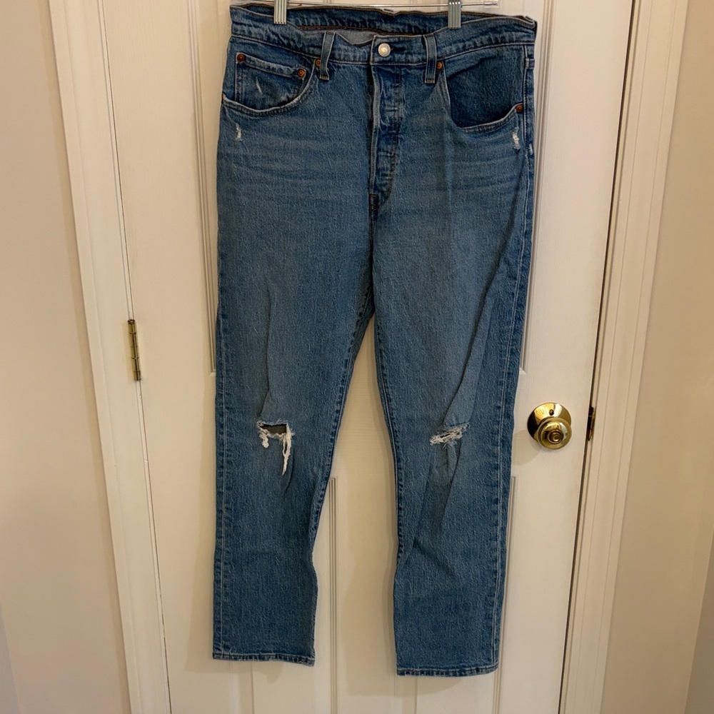 Levi 501 Distressed Jeans